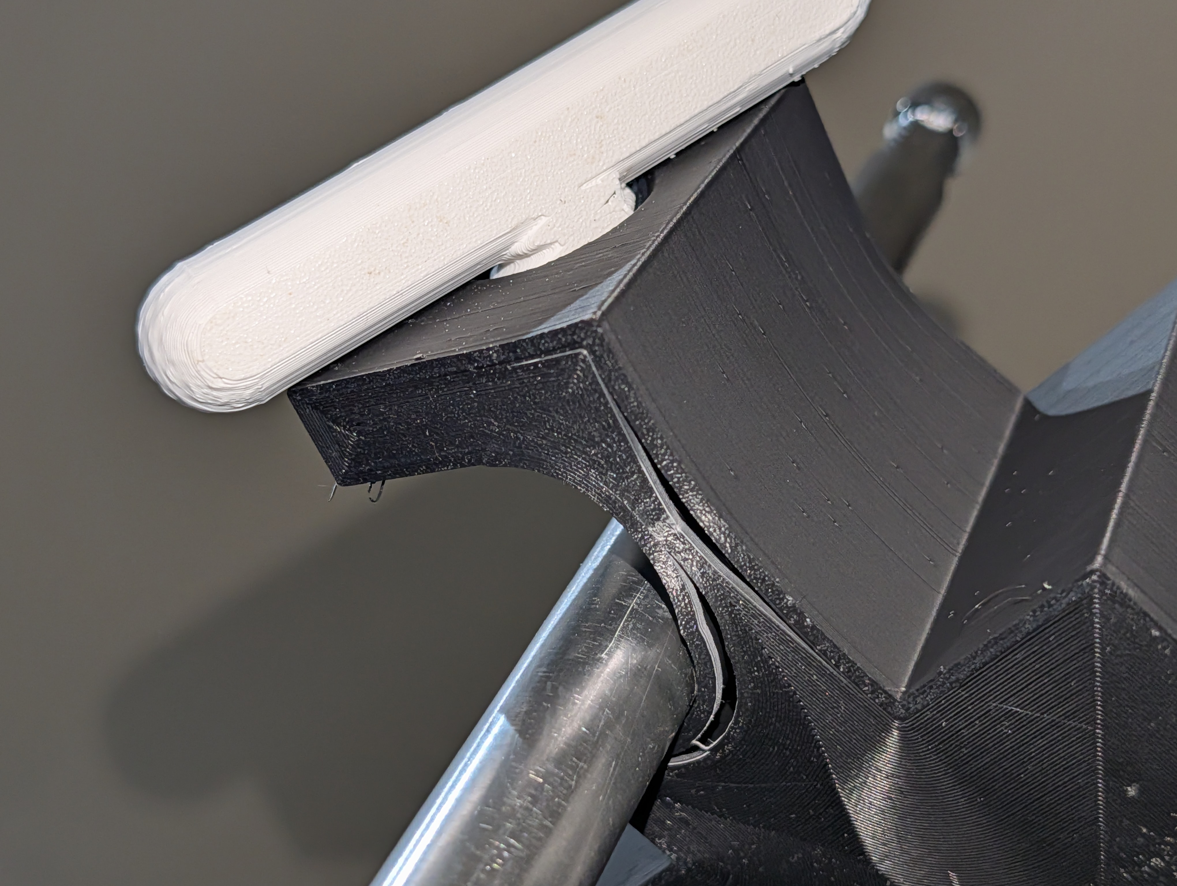 Crack propagating during failure